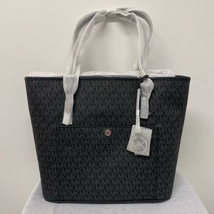 Michael kors jet set pocket tote